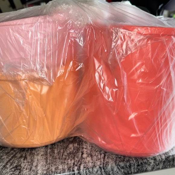 Tupperware 3-pc Set - Cubix Basic Bright Rounds -  BRAND NEW - Picture 9 of 12